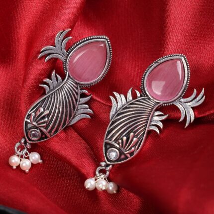 Pink Ox Stone Fish Design Earring